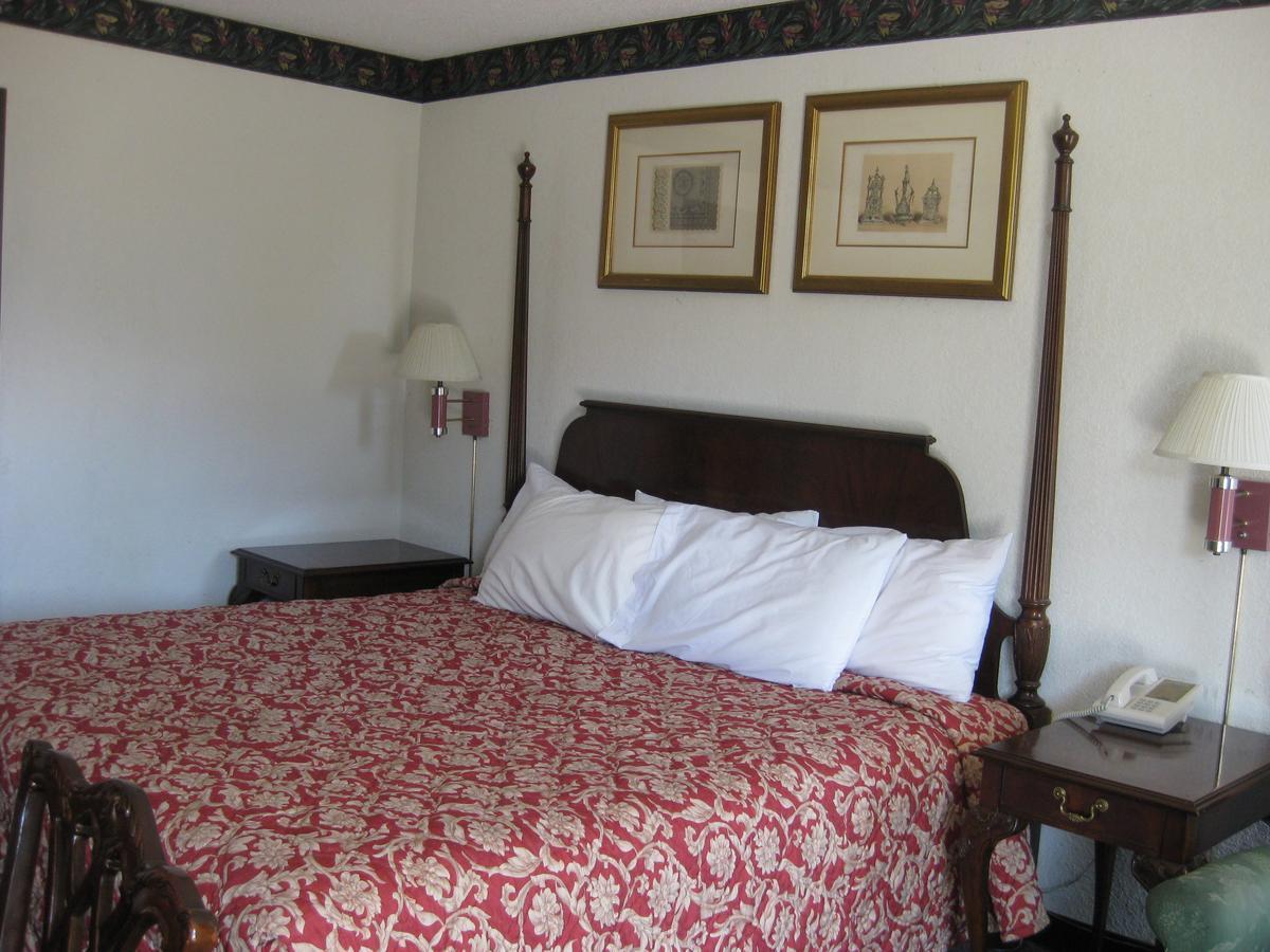 Regency Inn Of Naperville Eksteriør bilde
