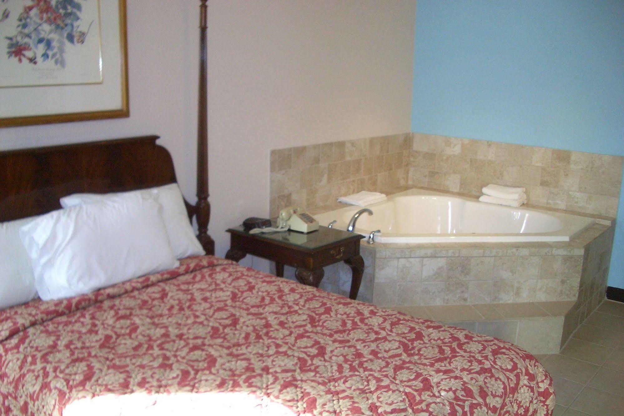 Regency Inn Of Naperville Eksteriør bilde