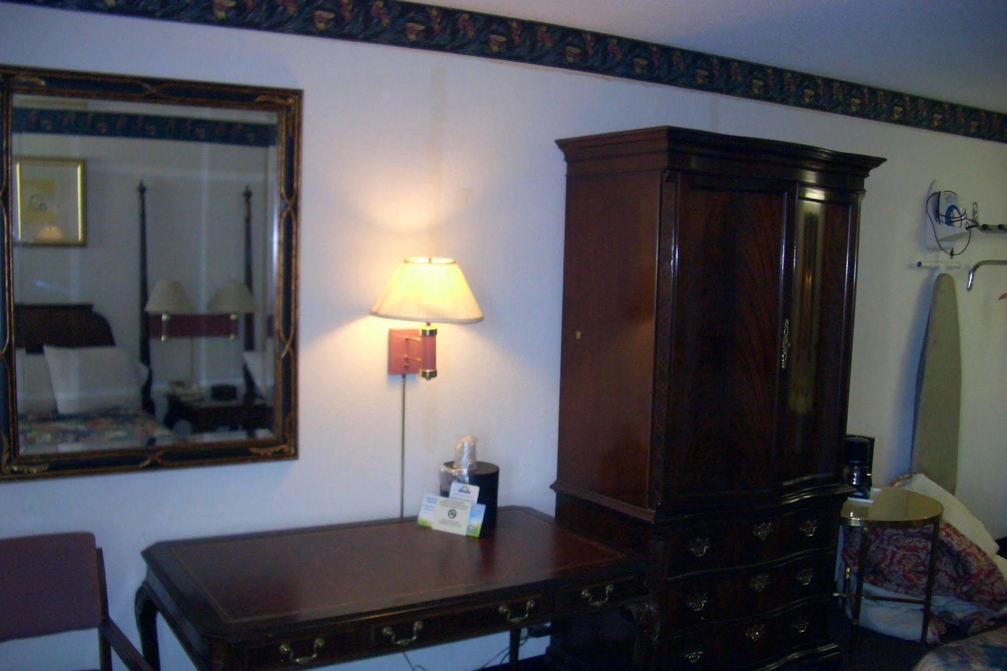 Regency Inn Of Naperville Eksteriør bilde